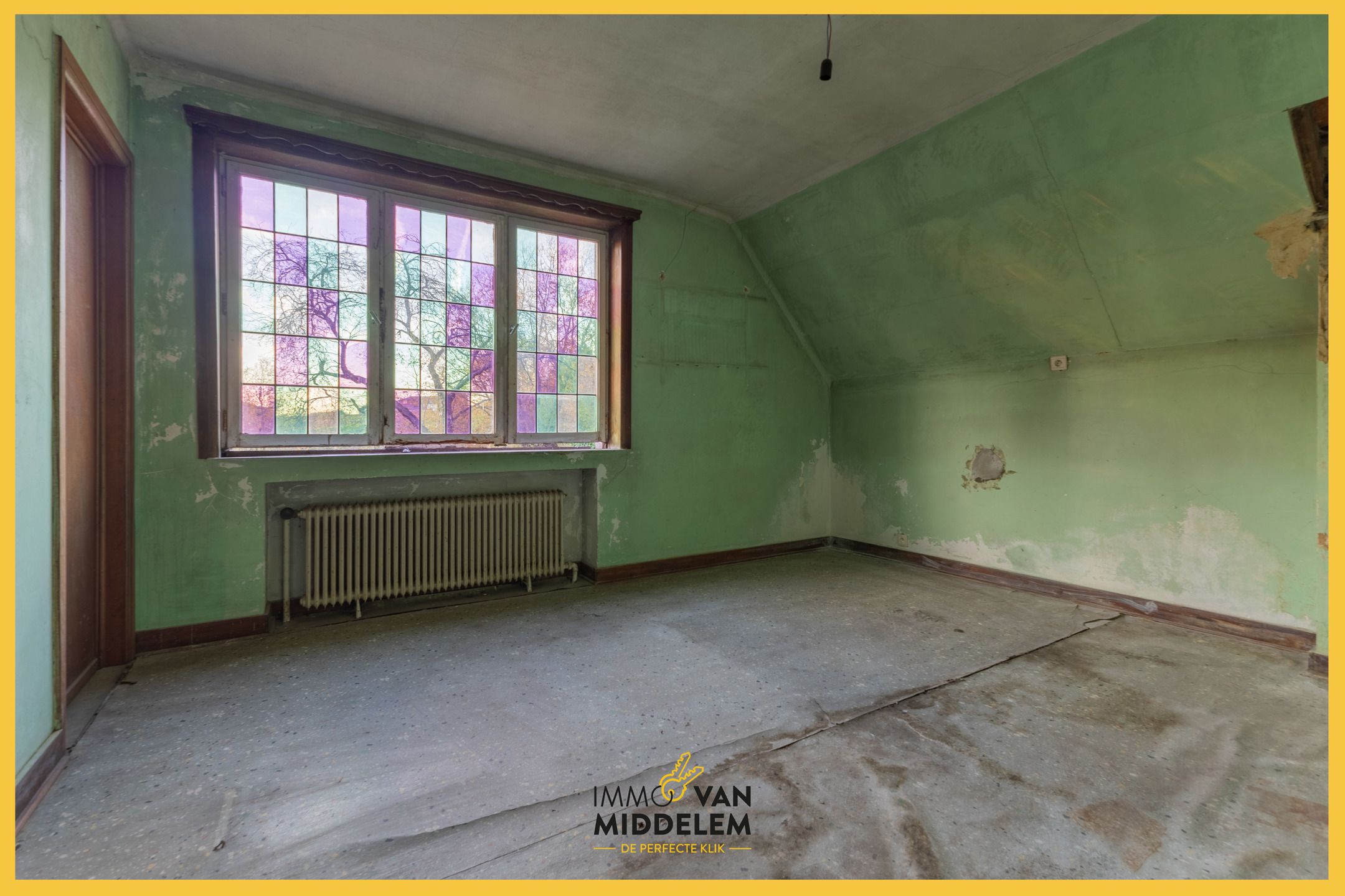 RUSTIG GELEGEN TE RENOVEREN WONING MET PRACHTIG UITZICHT foto 17