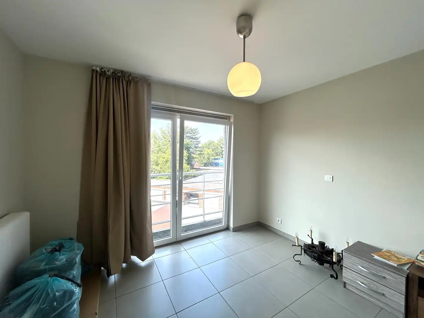 Instapklaar twee-slaapkamerappartement met 2 terrassen te centrum Roeselare! foto 9