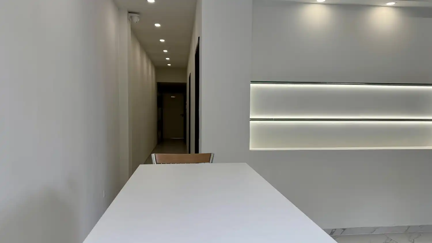 Te huur aangeboden: Veelzijdig handelspand in hartje Lanaken foto 12