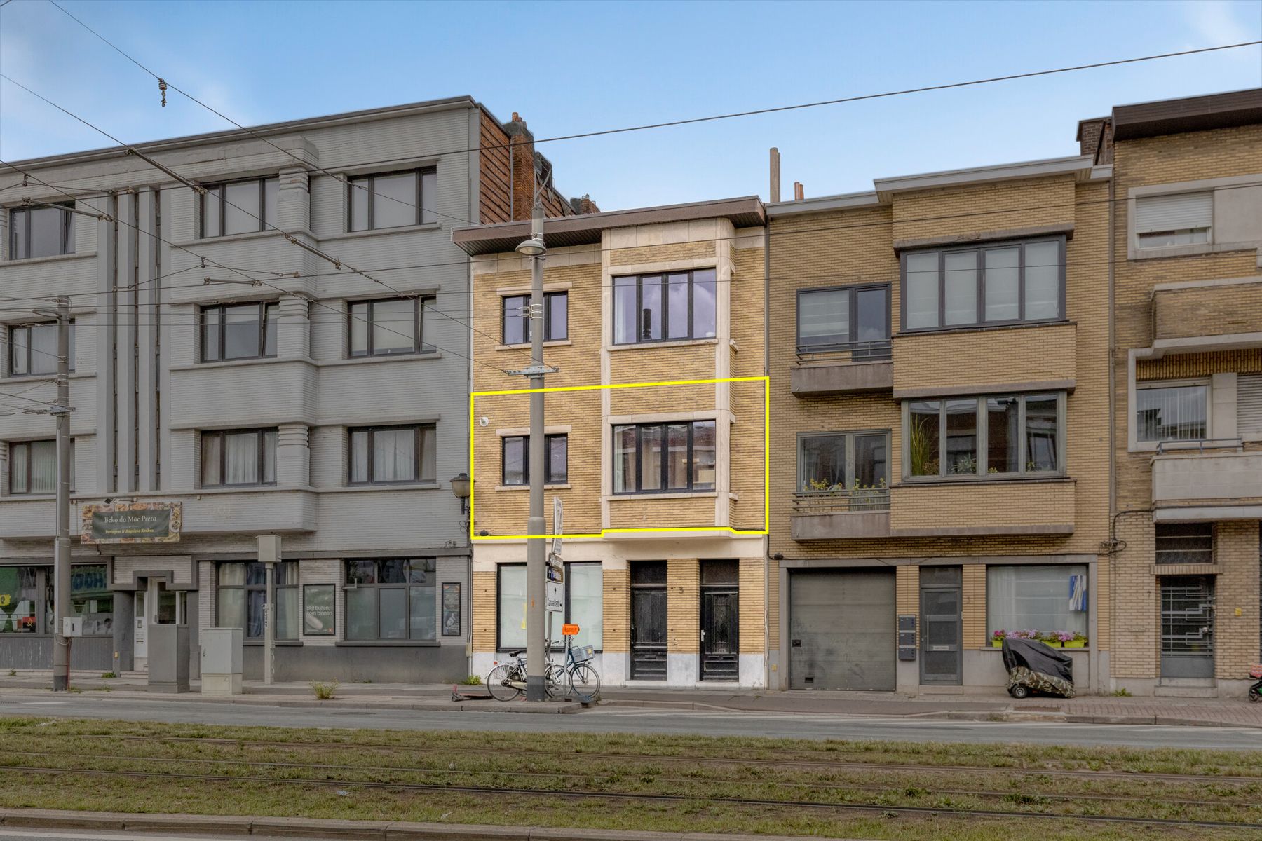 Charmant art-deco appartement (V1) met terras en 2 slpks. foto {{pictureIndex}}
