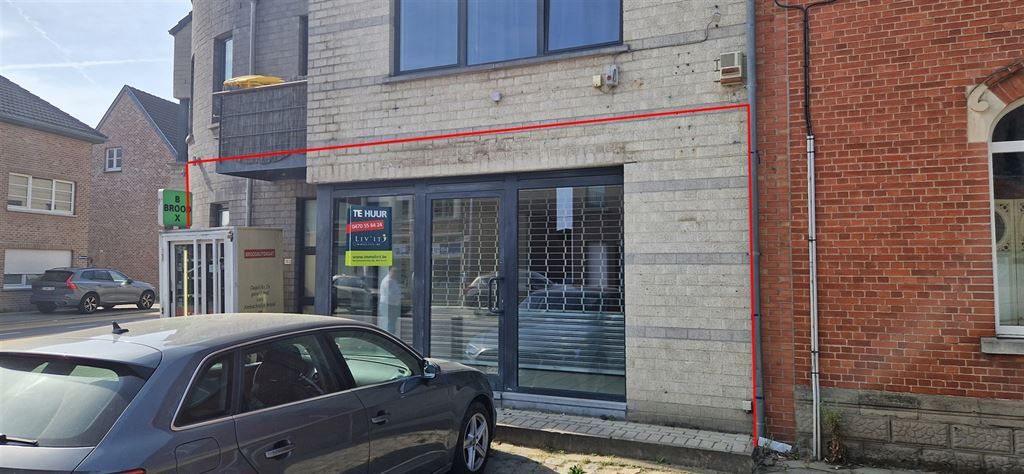 Commerciële ruimte met veel visibiliteit! foto {{pictureIndex}}