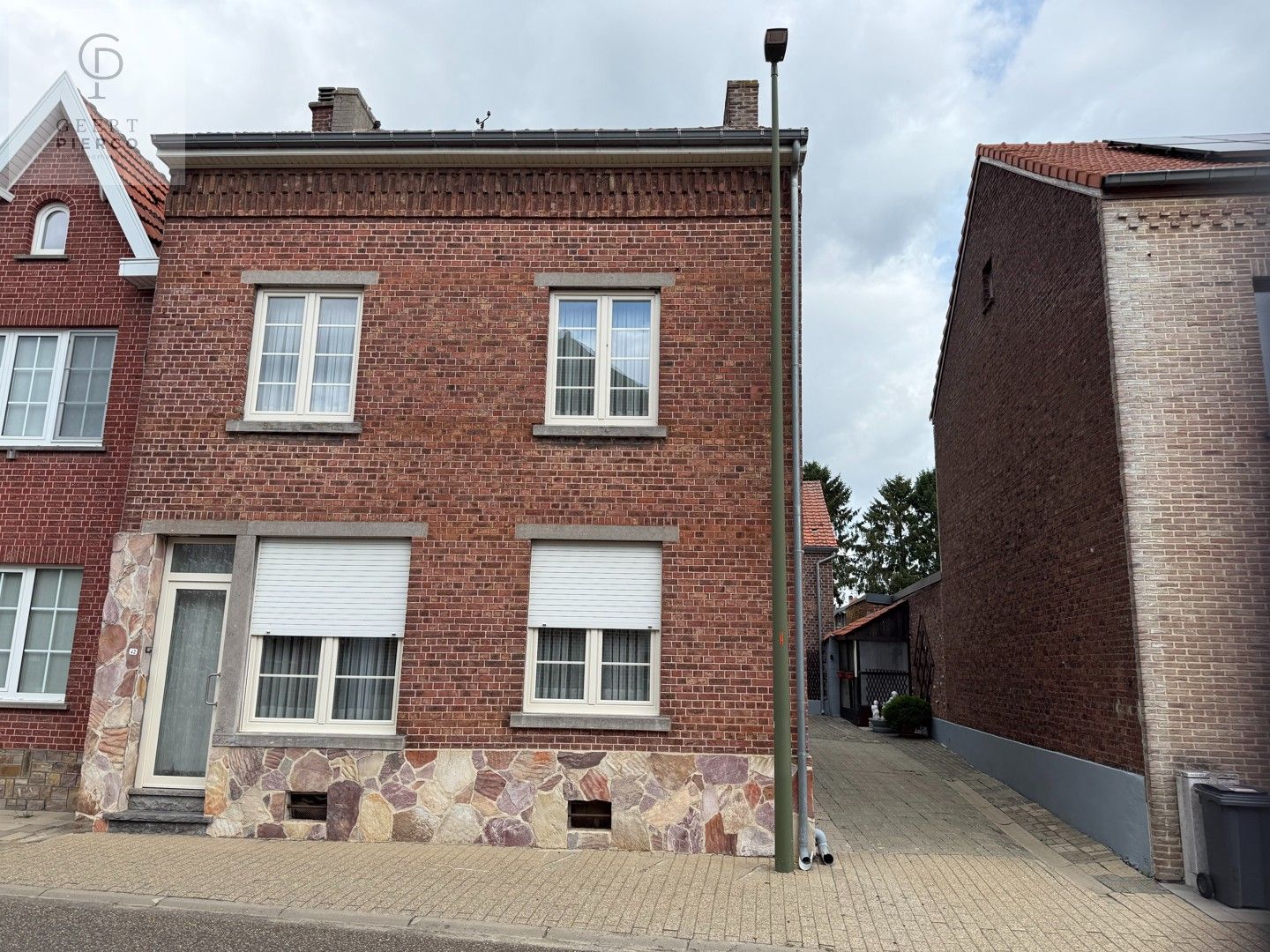 Hoofdfoto van de publicatie: Karaktervolle halfopen bebouwing in het charmante Overhespen
