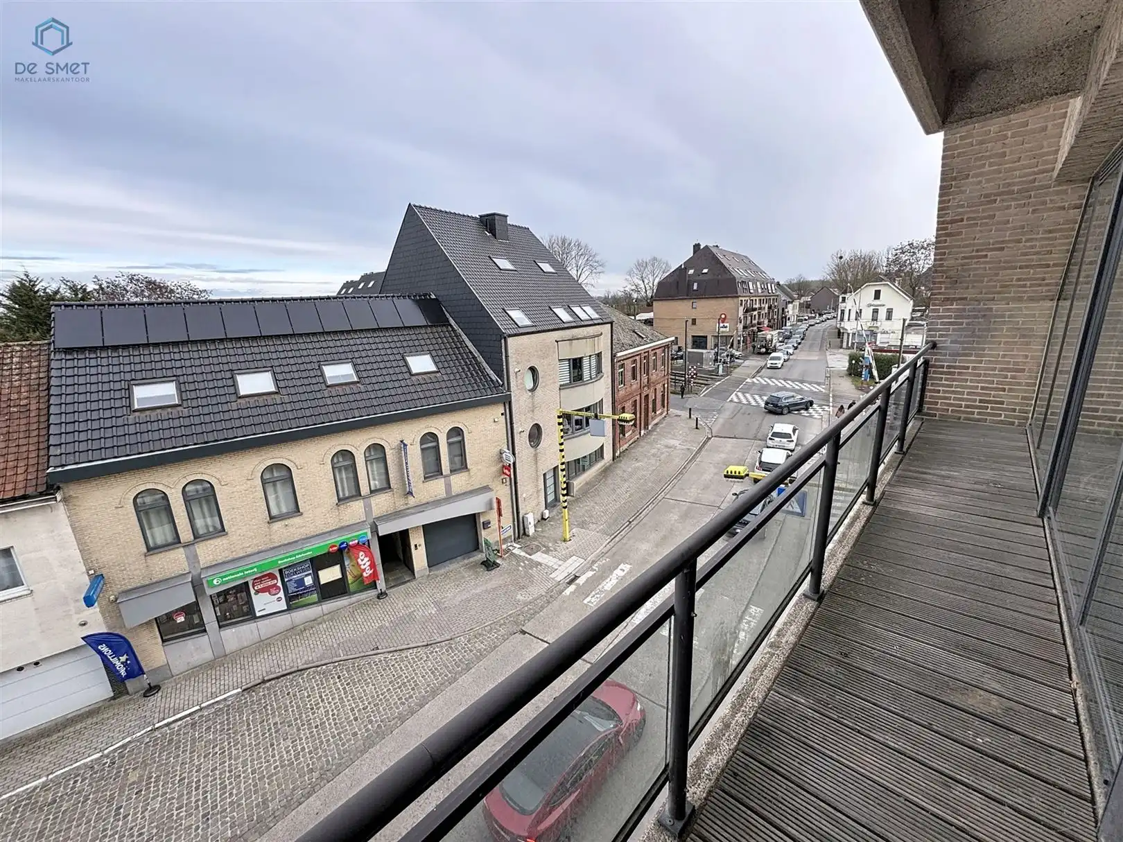 Ruim en lichtrijk 2-slaapkamerappartement nabij station Herzele foto 14