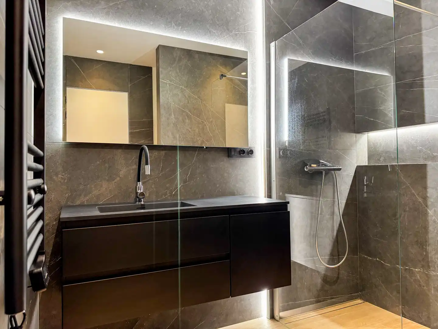 Stijlvol en lichtrijk appartement in een prachtige parkomgeving! foto 12