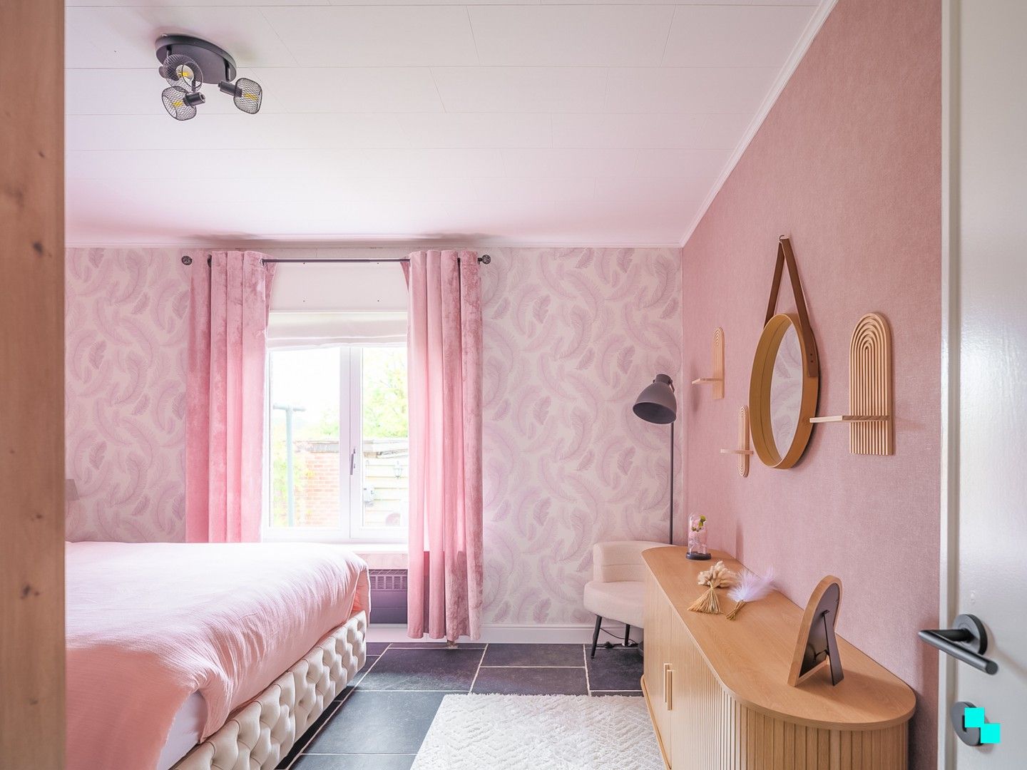 Ruime woning nabij de Makegemse bossen foto 19