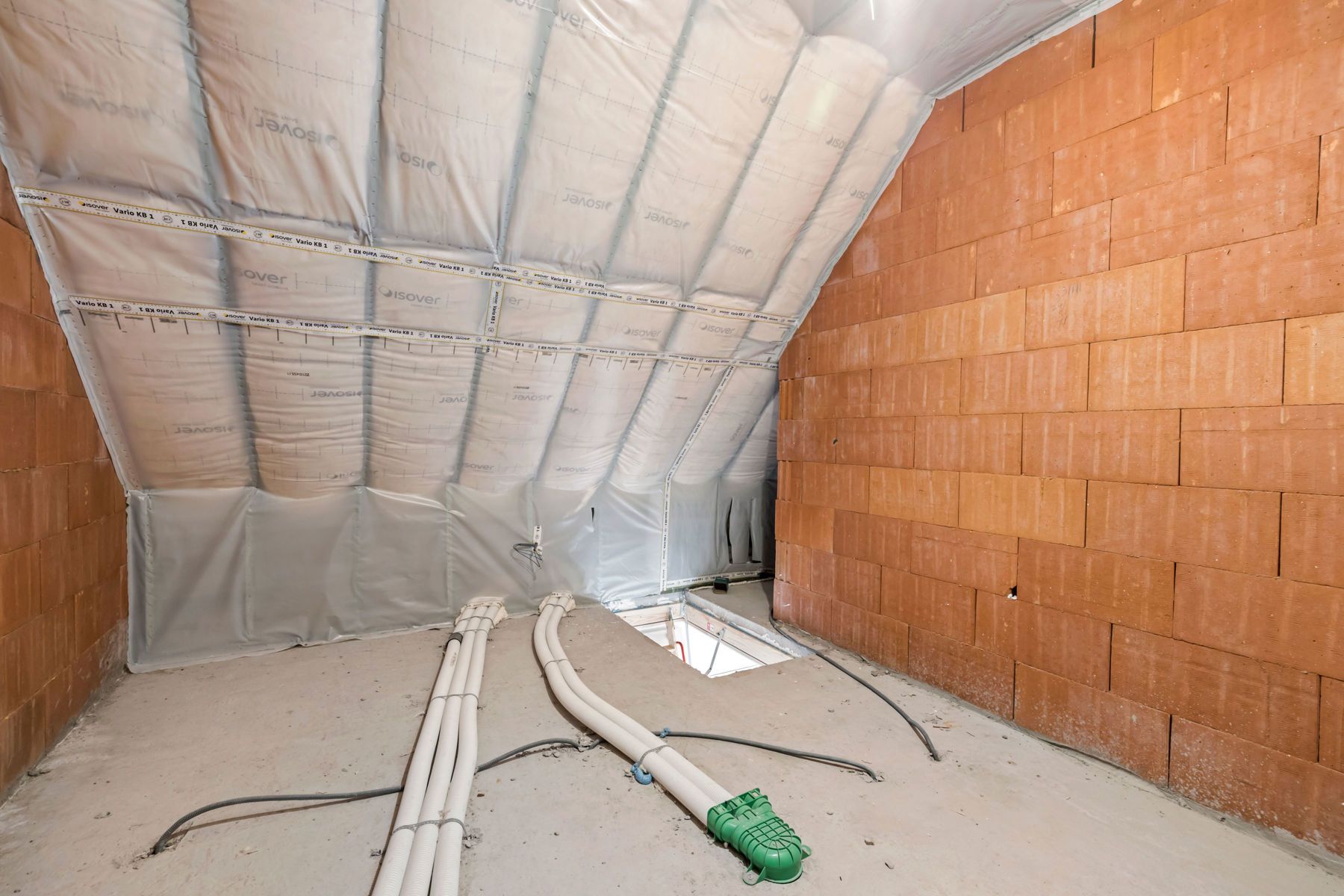 Prachtig nieuwbouwappartement met volledige zolderverdieping foto 19