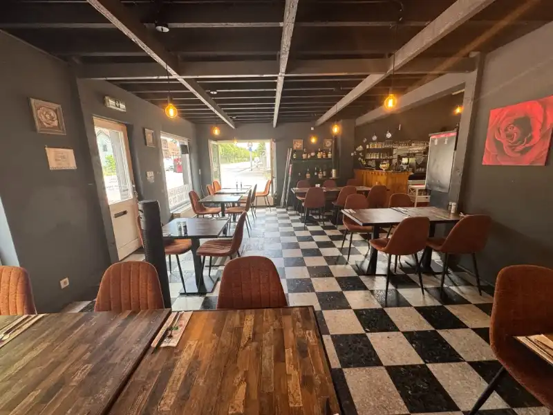 Handelspand op goede locatie! foto 2