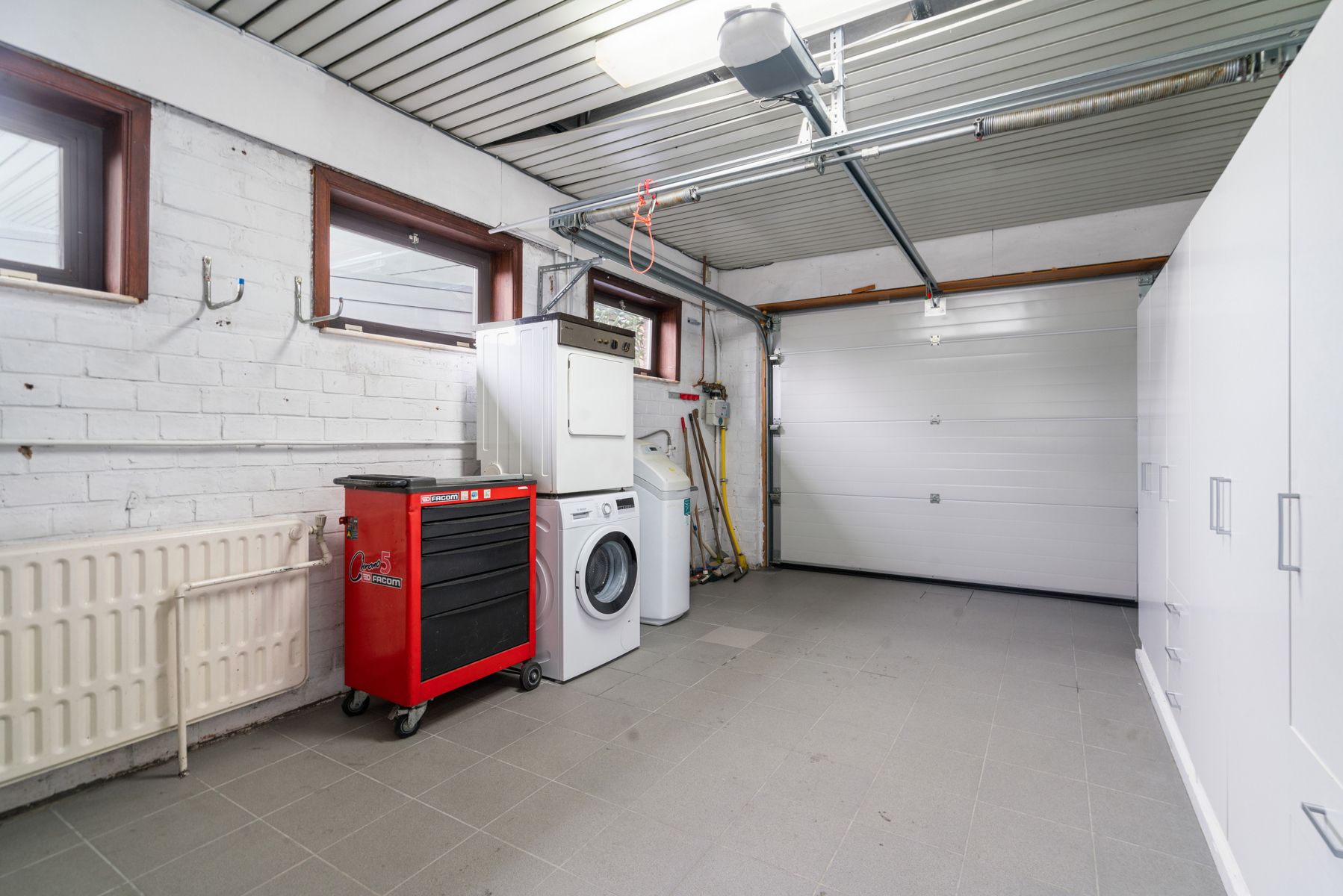 Open bebouwing met 3 slaapkamers, garage en carport foto 13