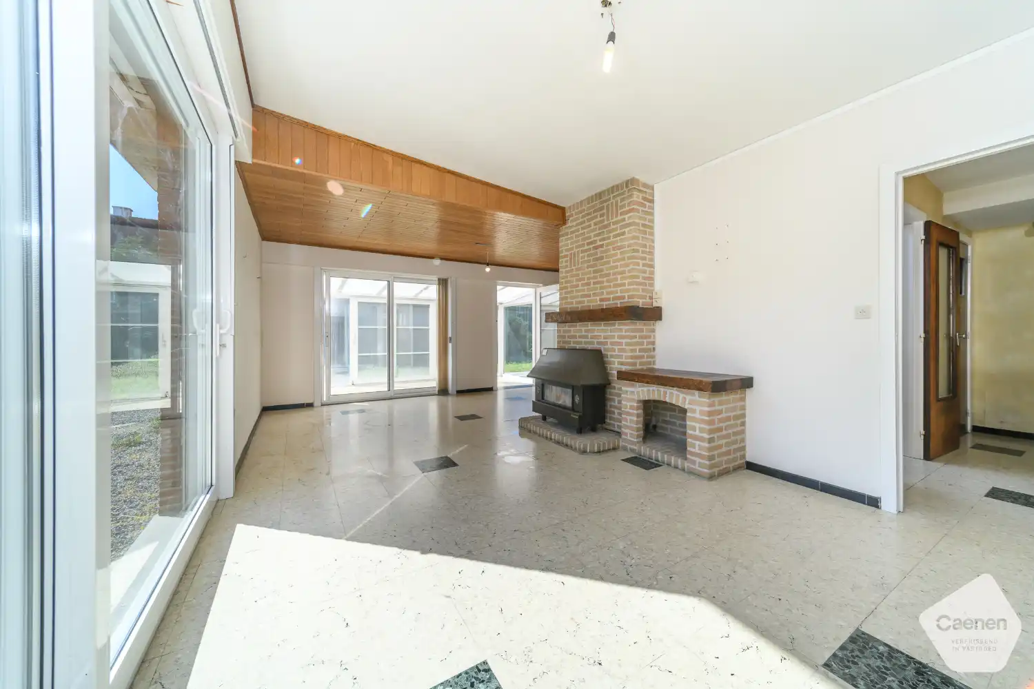 Charmante alleenstaande villa met ruime zuidgerichte tuin en garage in De Panne foto 13