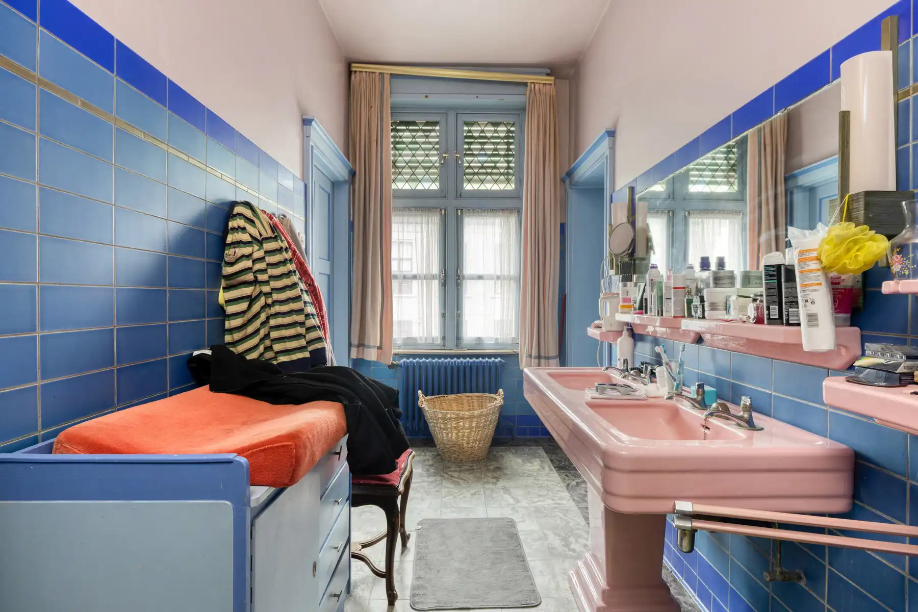 Neogotisch herenhuis op uitzonderlijke locatie foto 13