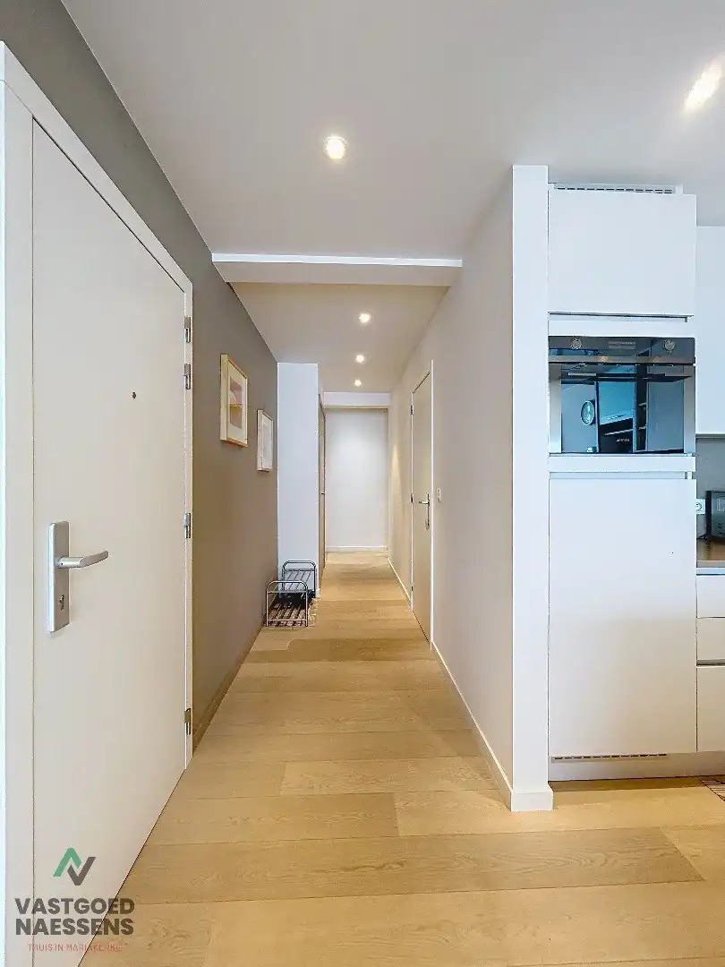 SCHITTEREND VERNIEUWD 2 SLPK APP MET TERRAS EN ZICHT OP ZEE foto 10