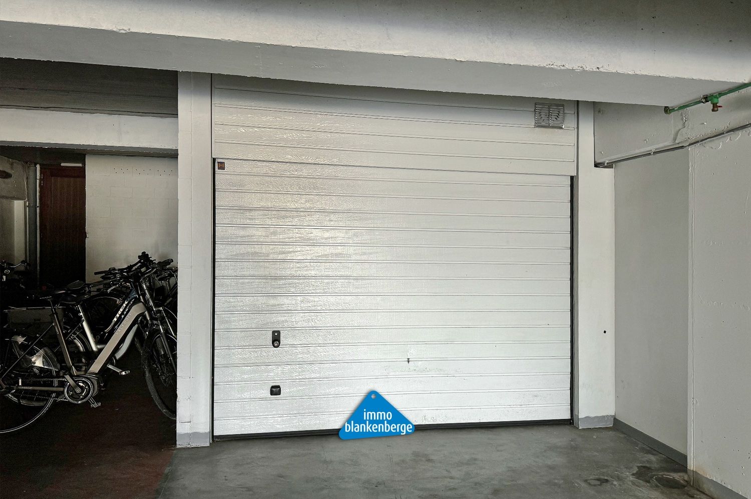 Uniek appartement met adembenemende zichten, met garagebox en parkeerplaats foto 25