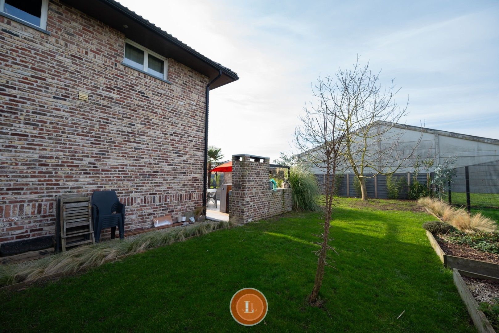 Instapklare villa met 4 slaapkamers op perceel van 1053m². foto 27