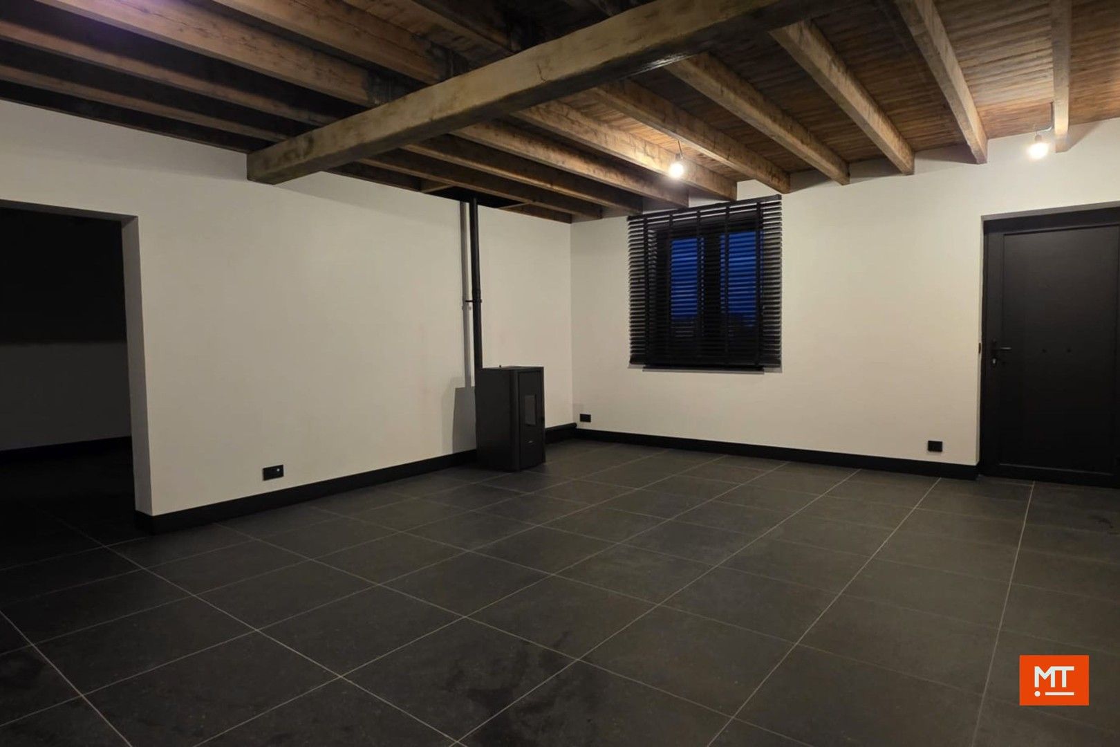 Woning te huur met 3 slaapkamers en ruime tuin foto 2