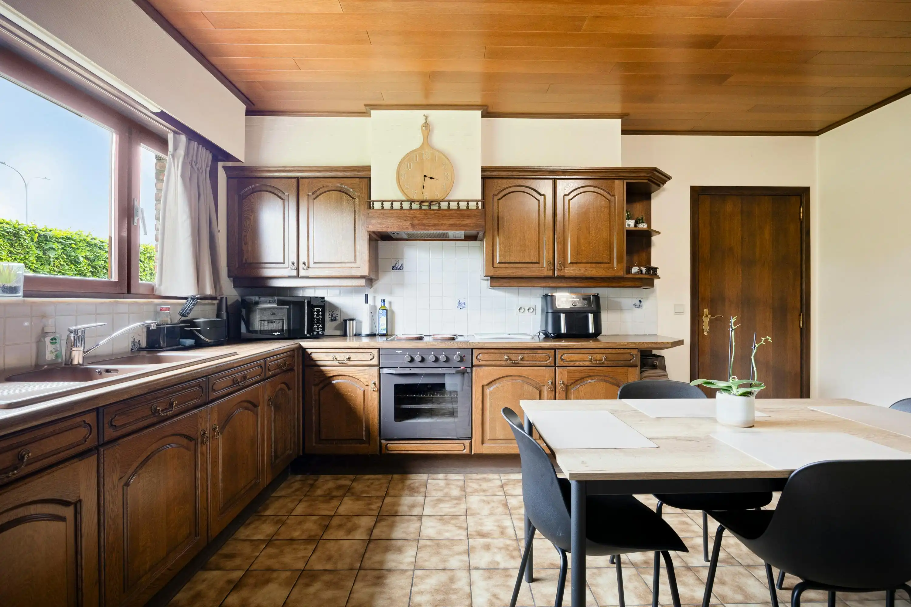 Alleenstaand huis met veel potentieel te koop in Waregem foto 7