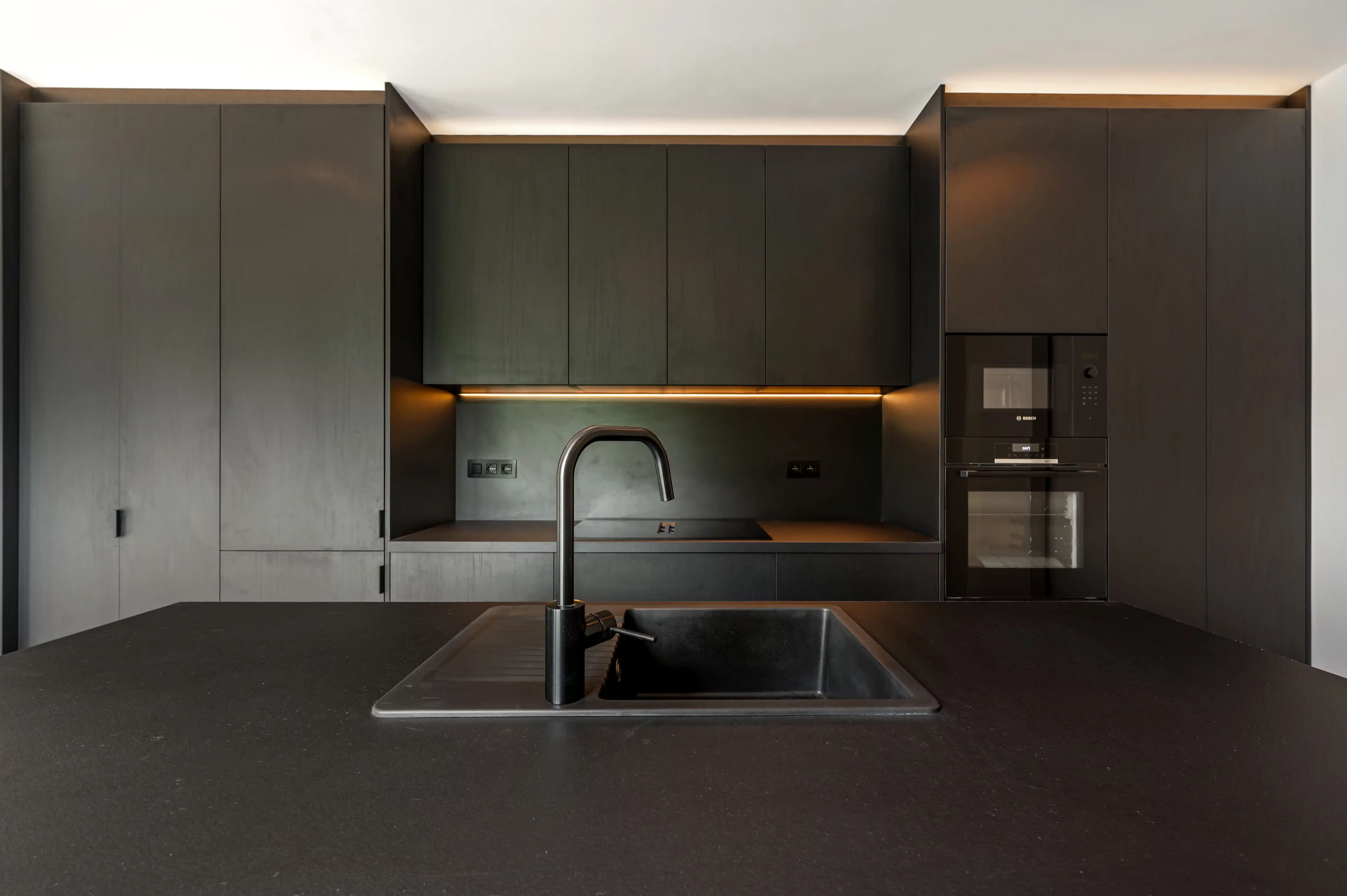 Instapklare woning met 4 slaapkamers en 2 badkamers ! foto 8