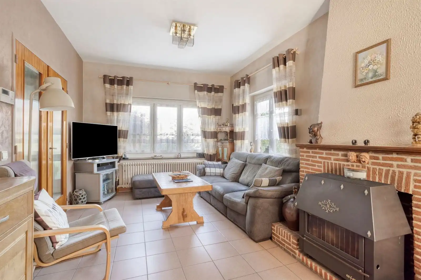 Zeer goed onderhouden woning met 3 slaapkamers, bureau + prive staanplaats  foto 7