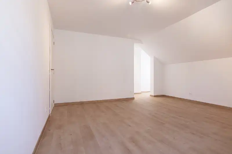 Riante instapklare gezinswoning met 5 slaapkamers op een vlot bereikbare locatie in het centrum van Kortessem (Hasselt) foto 21