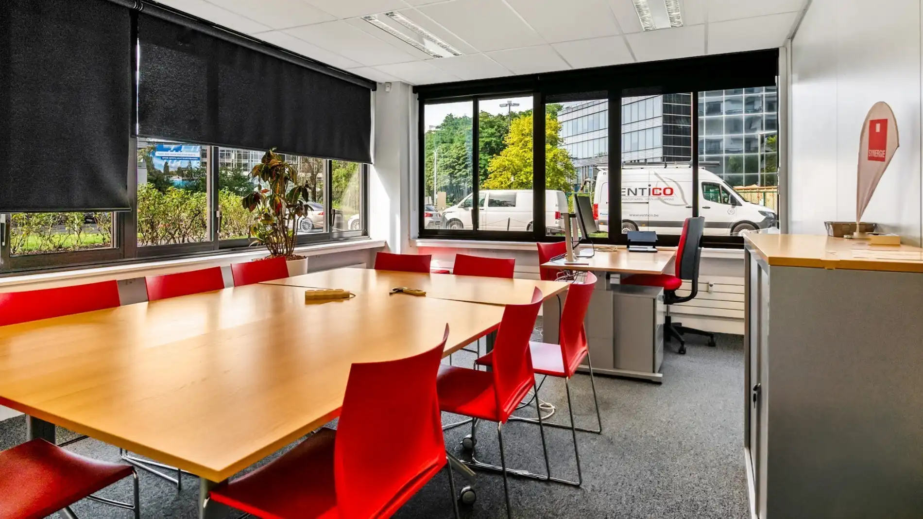 Gelijkvloerse kantoren te koop langs Singel in Antwerpen foto 6
