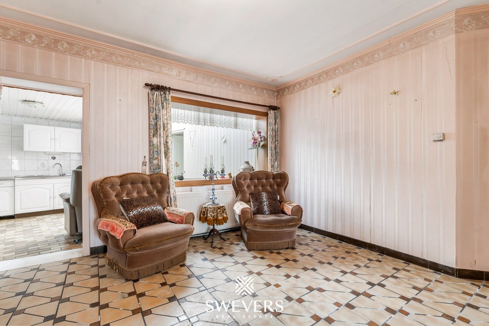 Ruime halfopen woning met renovatiepotentieel in Borgloon foto 7