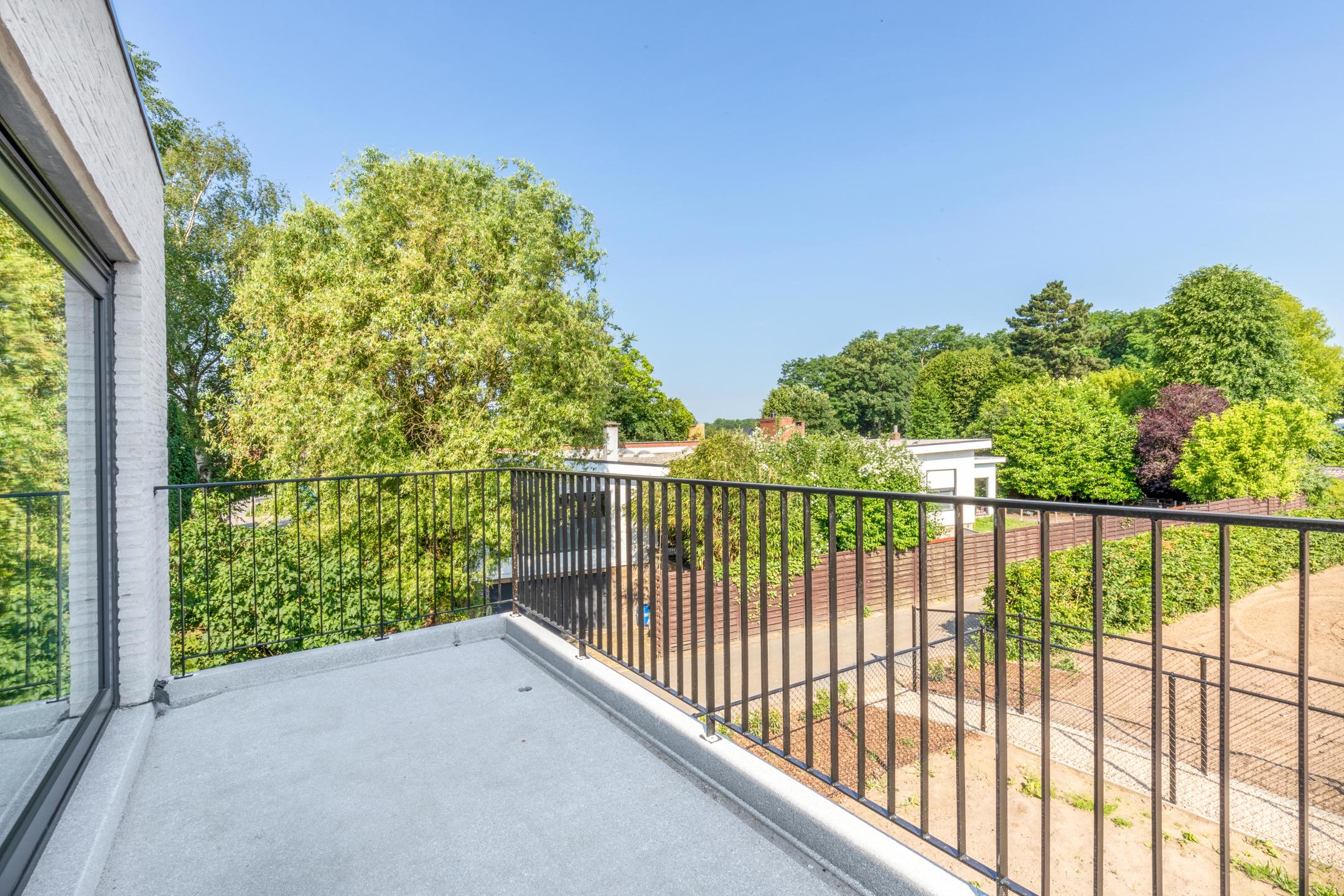 Appartement met 2 slaapkamers en terras in Grobbendonk. foto 6