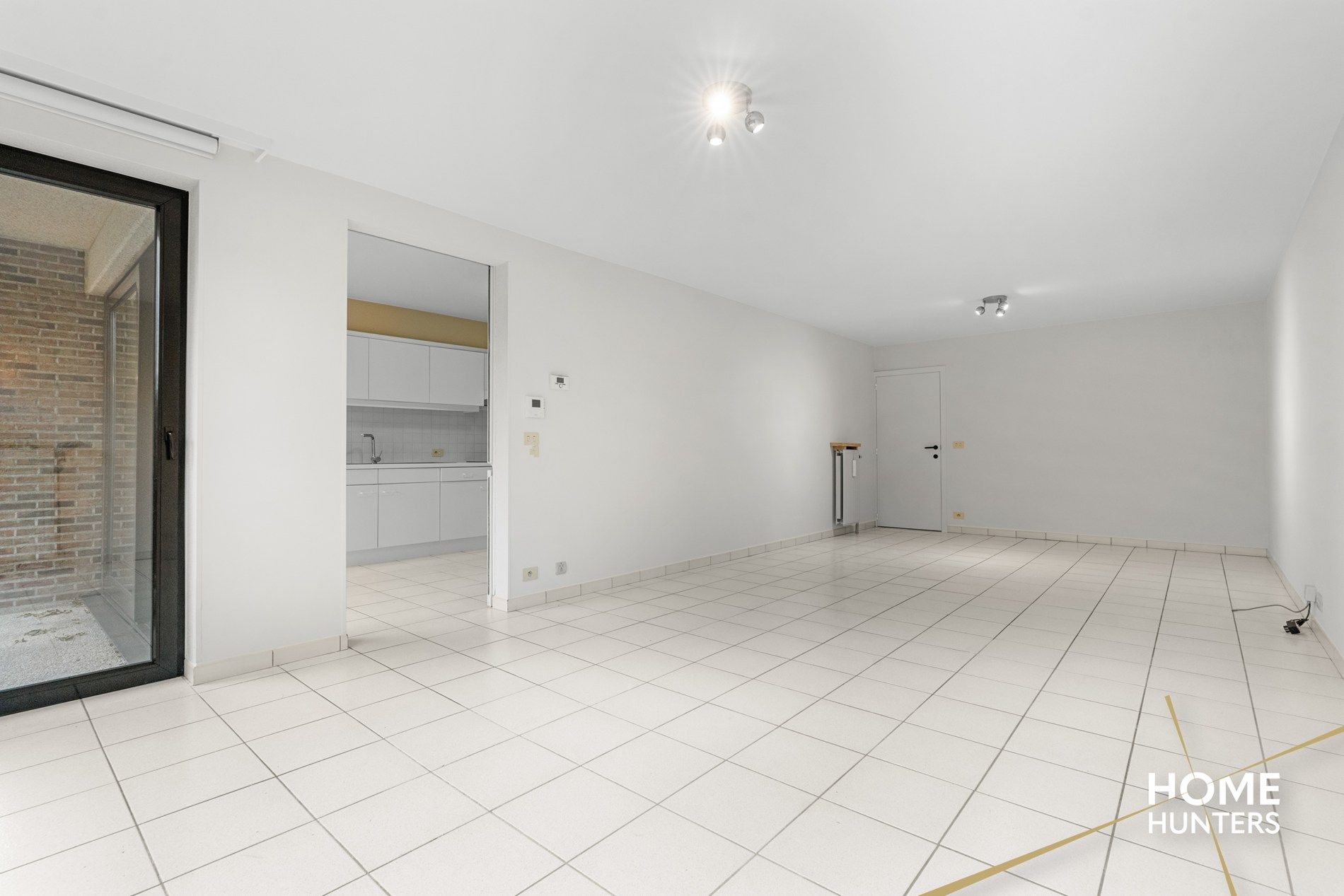 Ruim appartement op centrale ligging in Roeselare foto 10