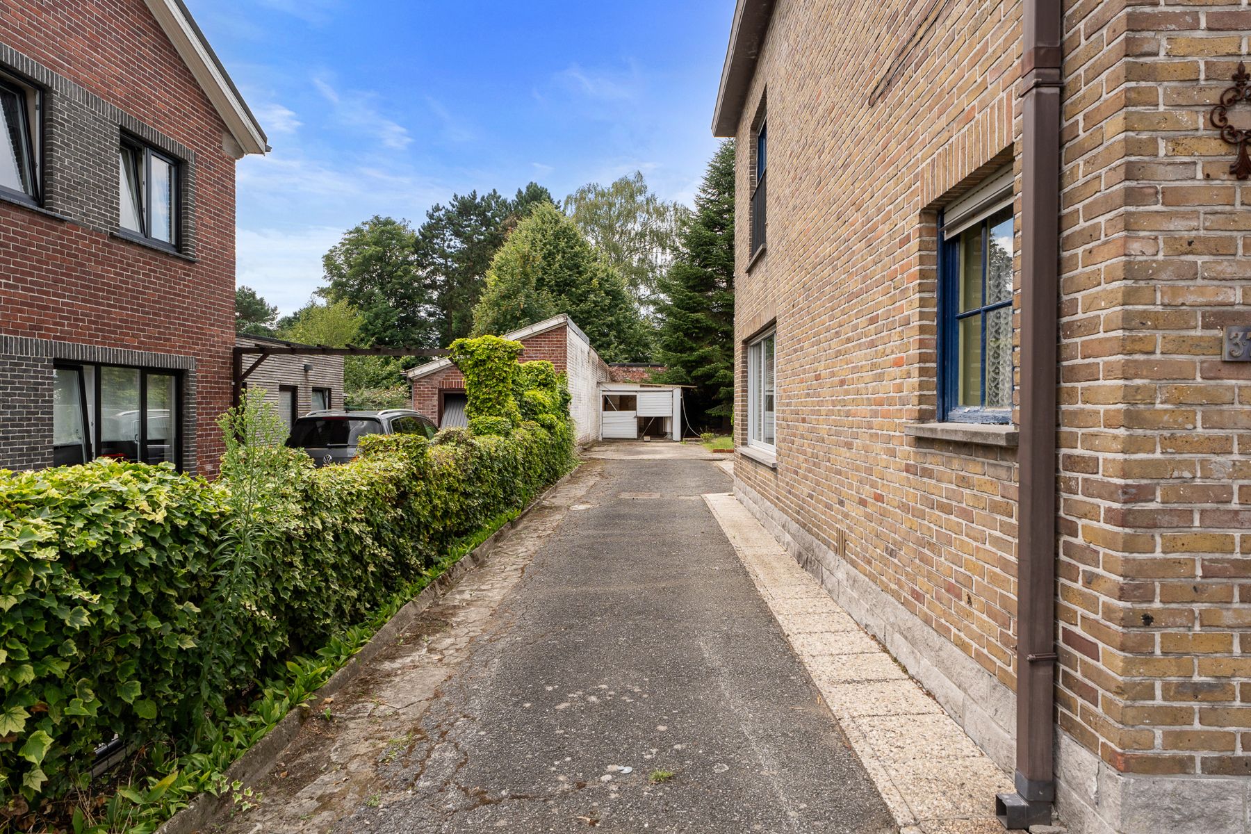 Te renoveren, halfopen, bebouwing met tal van mogelijkheden foto 20