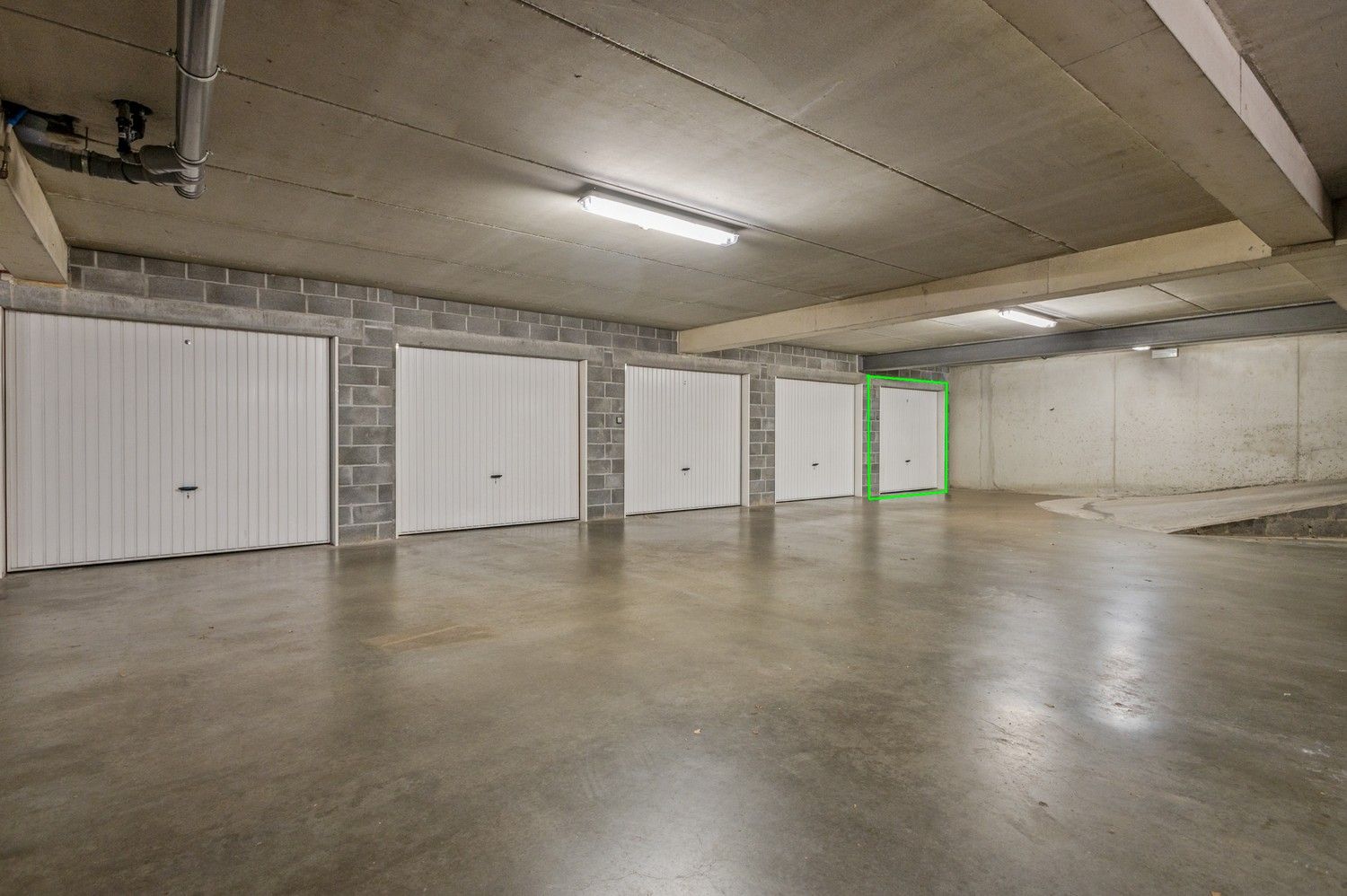 Instapklaar recent appartement met 3 slaapkamers en terras op centrale locatie te Schoten! foto 17