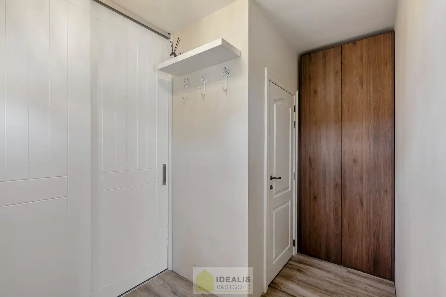 IDEALIS VASTGOED - Prachtige stijlvolle woning met 2 tot 3 slaapkamers op gegeerde locatie! foto 21