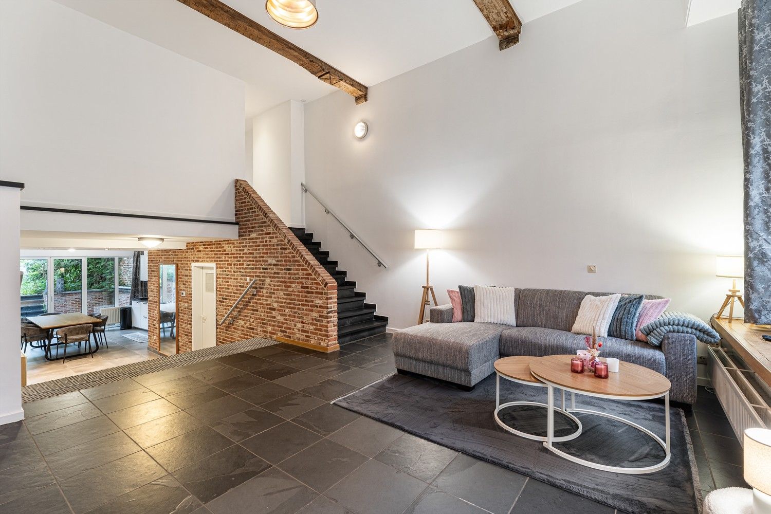 Charmant appartementsgebouw op toplocatie in het centrum van Sint-Truiden foto 8
