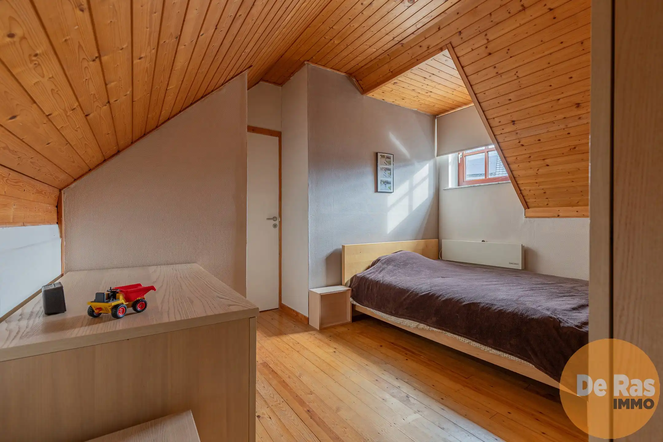 UITBERGEN - Zeer charmante OB met mooie tuin/4slp en garage foto 17