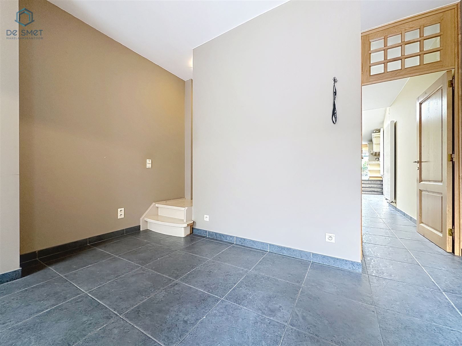 INSTAPKLARE WONING MET PRACHTIGE STADSTUIN. foto 4