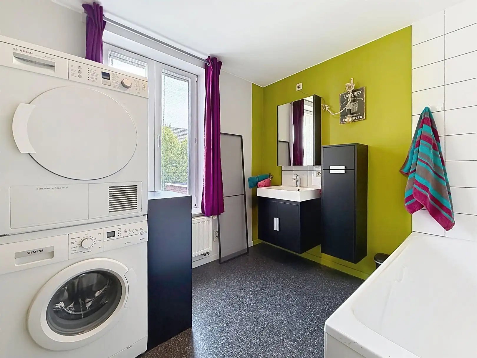 Instapklare stadwoning met koer, 2/3 slpks foto 39