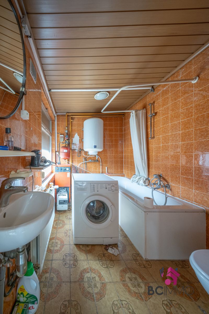 Ruime woning op een perceel van 8are in Houthalen-Oost foto 21