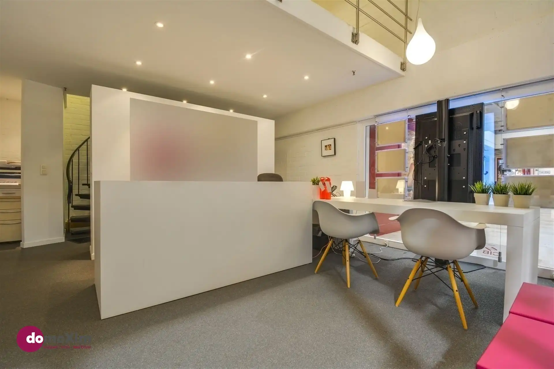 Kantoor- of winkelruimte in het centrum van Mechelen foto 3