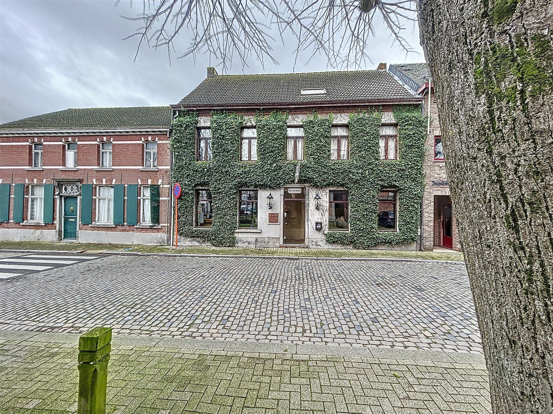 handelspand + woongelegenheid op perceel van 729m². foto 1