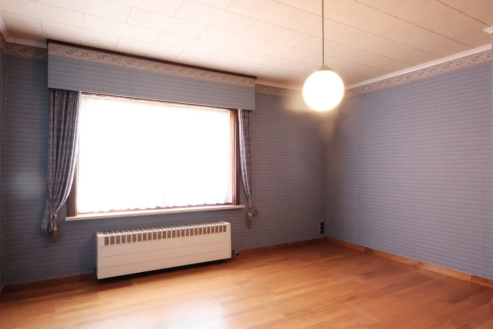 Ruime halfopen woning met 5 slaapkamers, 2 garages en zuidgerichte tuin foto 18