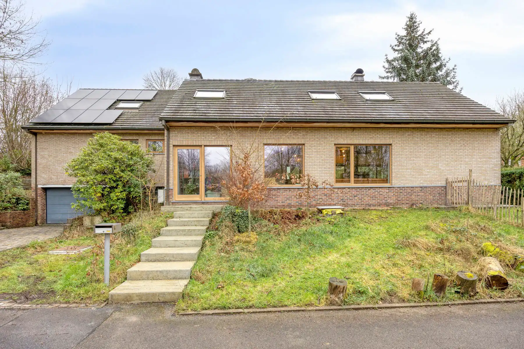 Ruime villa in een groene omgeving foto 34