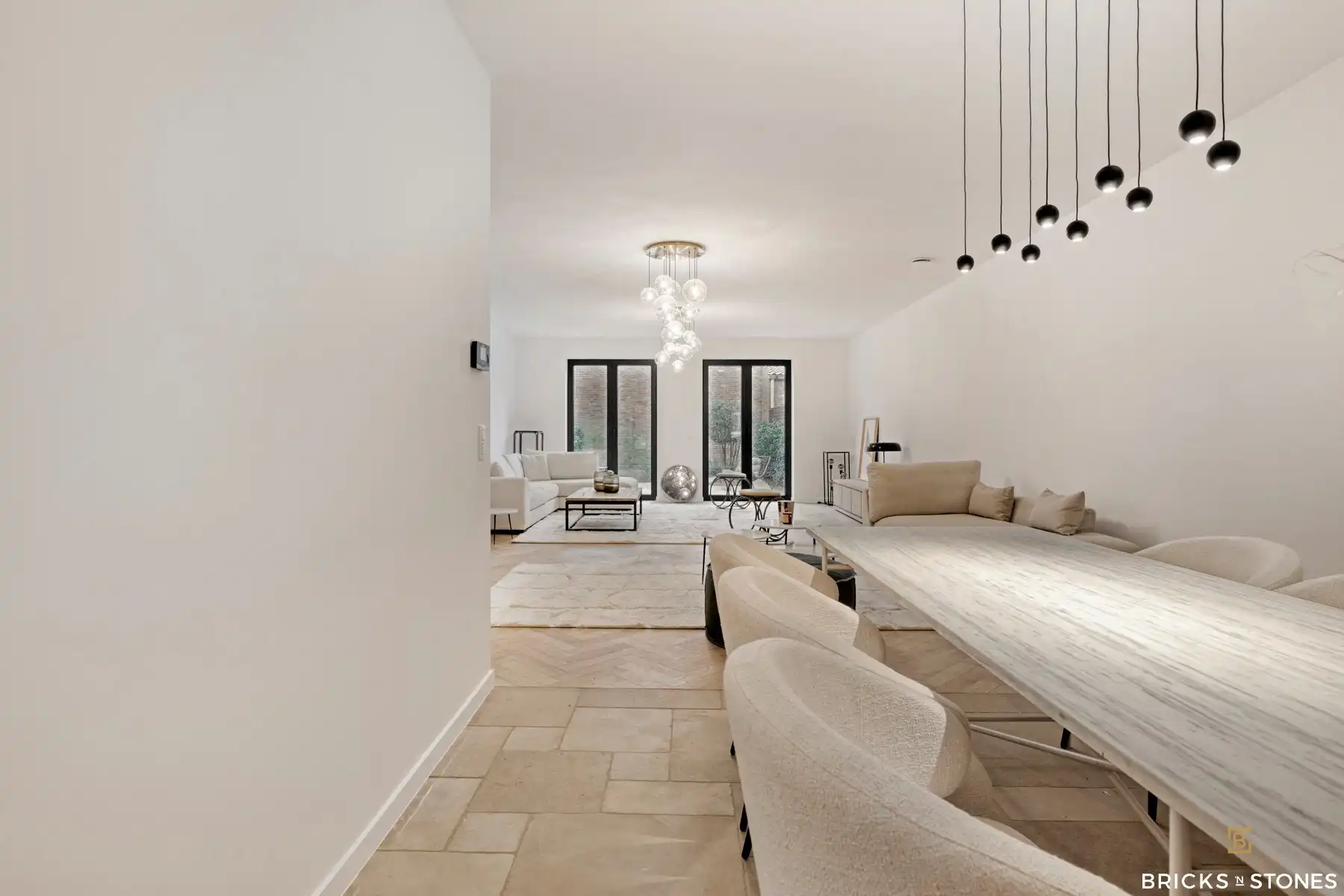 Nieuwbouwwoning met 4 slaapkamers en zonnige tuin foto 7