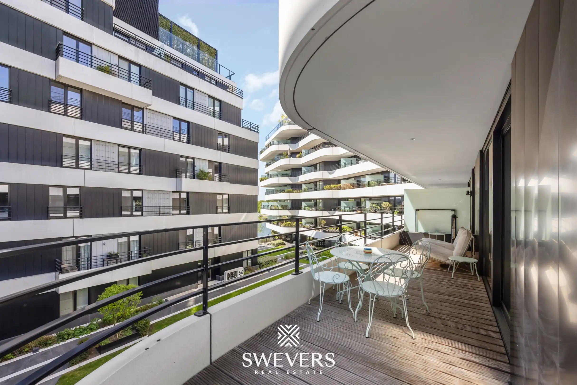 Luxueus appartement met zicht op het kanaal en ruim terras op zuidzicht in Hasselt foto 19