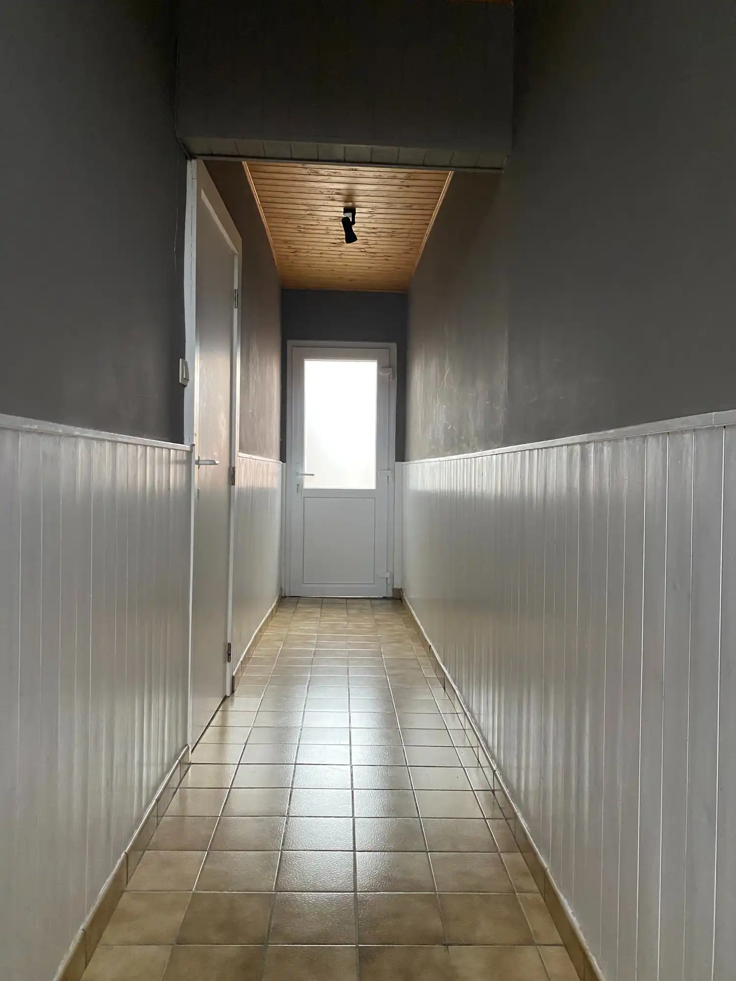 Verzorgde rijwoning nabij centrum | Brugsestraat foto 4