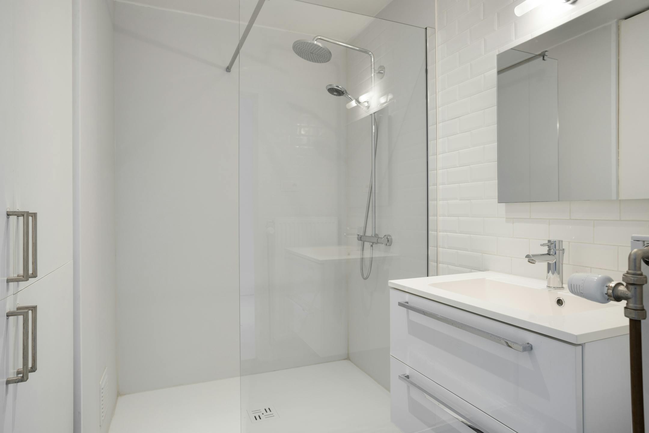  Appartement met 2 slaapkamers en garage te koop in Kapellen! foto 8
