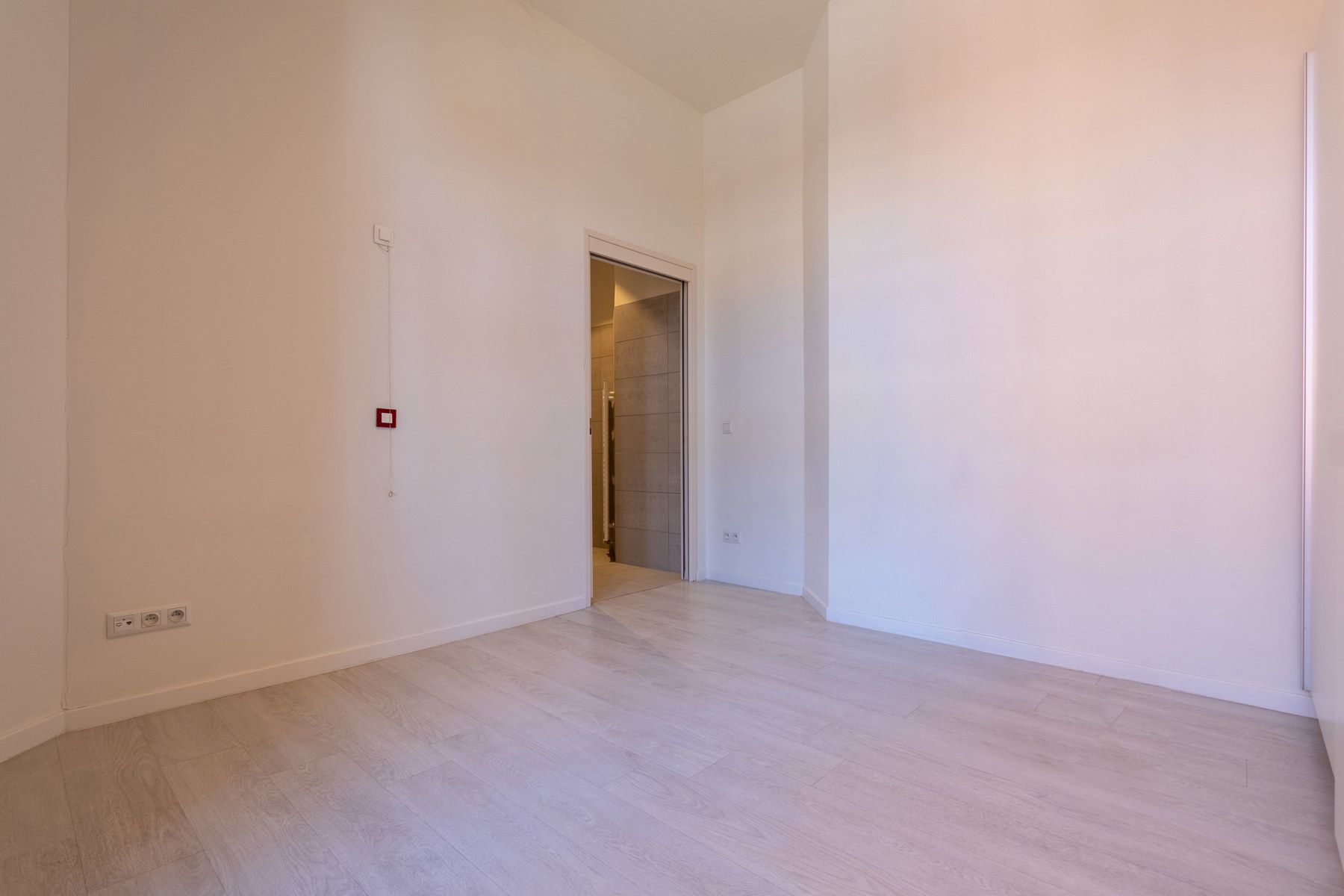 Assistentieflat met kelder in centrum Halle foto 12