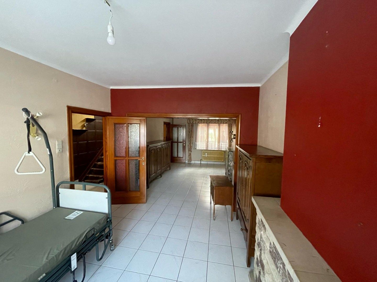 Gezinswoning met 3 slaapkamers en grote tuin. foto 6