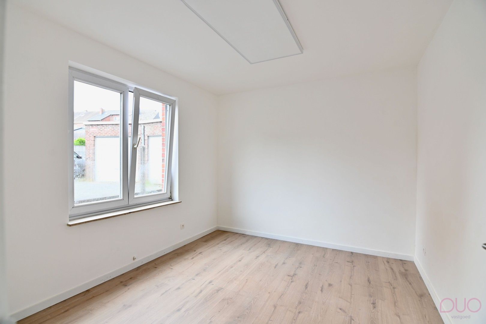 Instapklaar appartement met 3 slaapkamers, overdekt terras en mogelijkheid tot staanplaats nabij het centrum van Tongeren foto 6