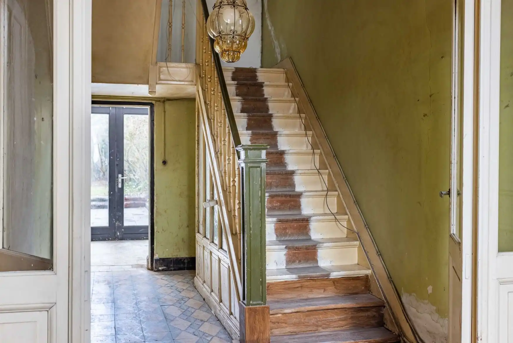 Karaktervolle renovatiewoning met zonnige tuin in Miljoenenkwartier foto 5