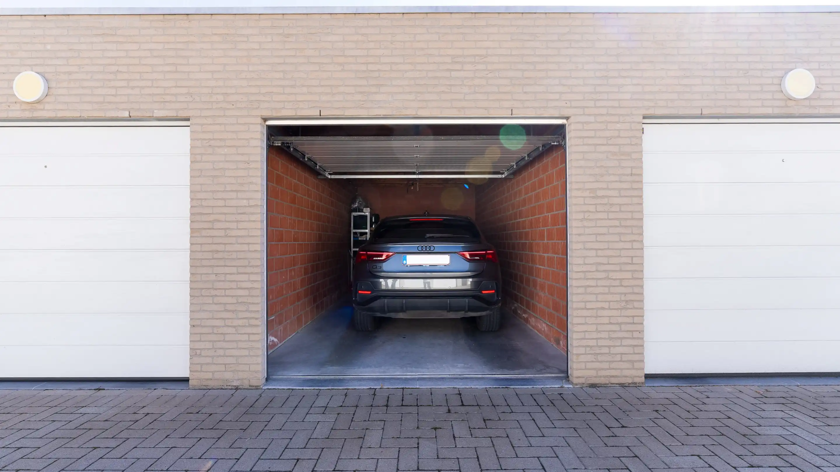 Gezellig en lichtrijk 2-slaapkamerappartement met ruim terras en garagebox foto 18