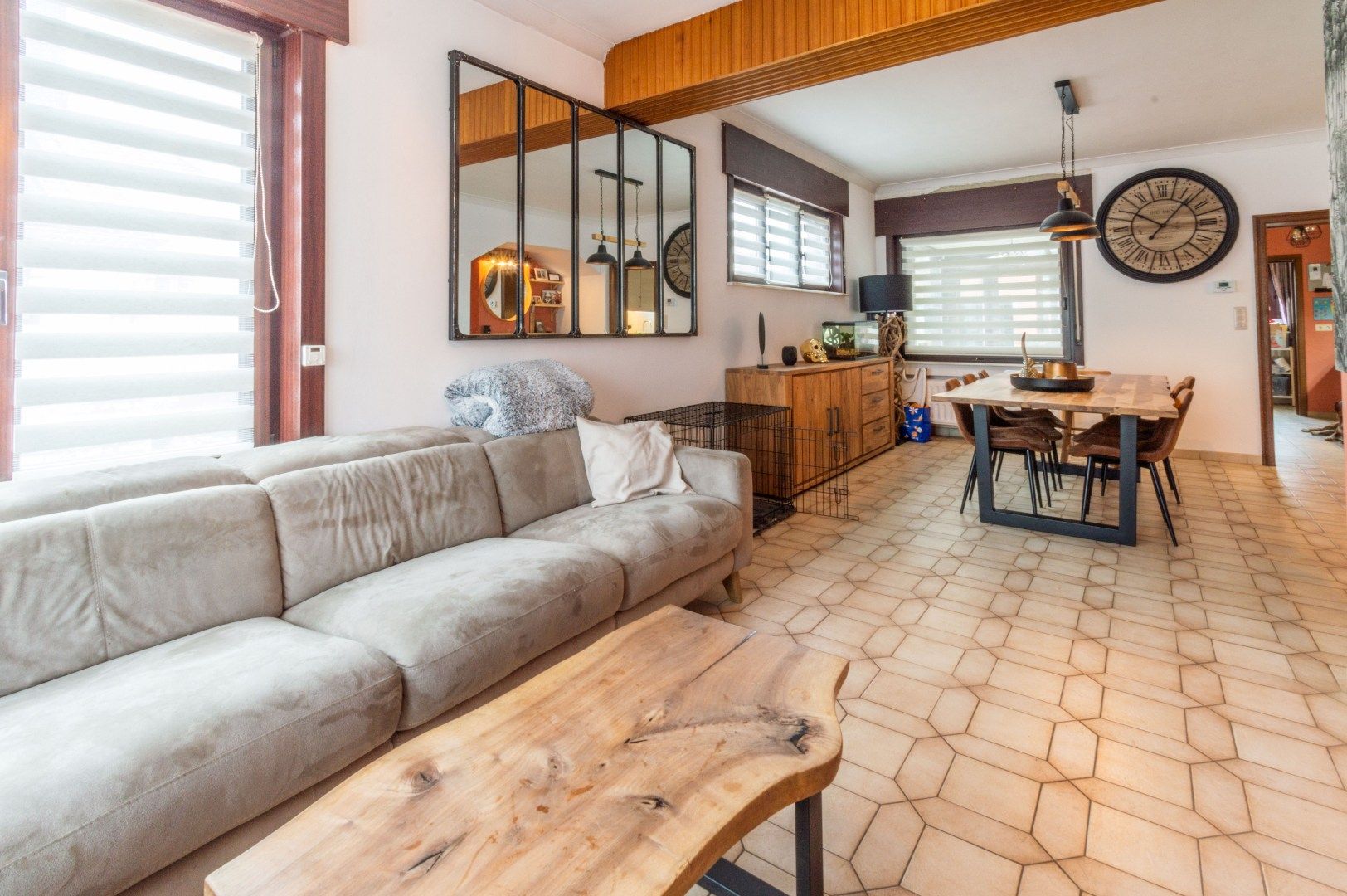 Een degelijke, goed onderhouden woning te Huizingen! foto 6