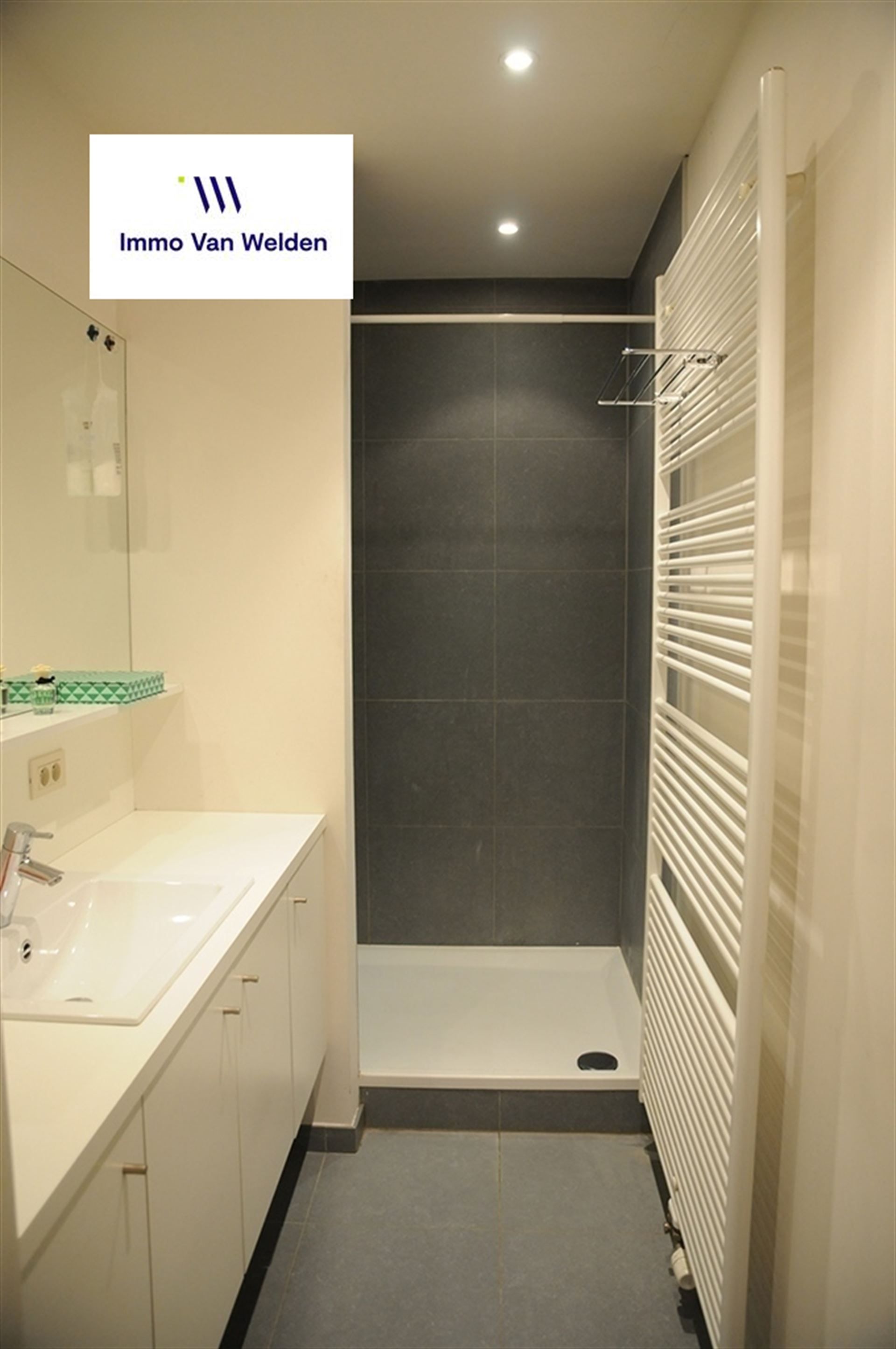 Gerenoveerd beluikhuisje in het centrum van Oudenaarde foto 10