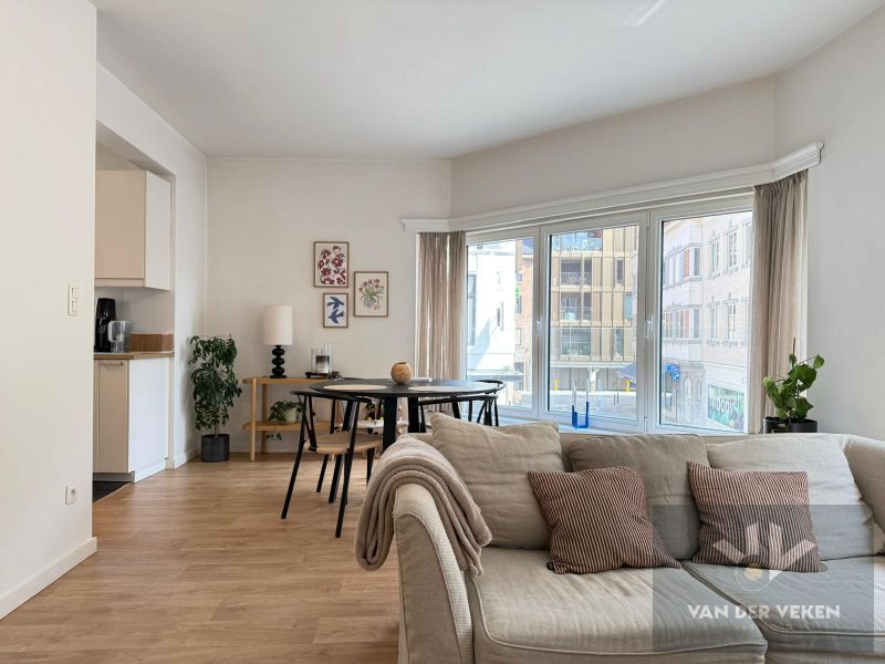 Lichtrijk 3 slpk-appartement in hartje Hasselt foto 5